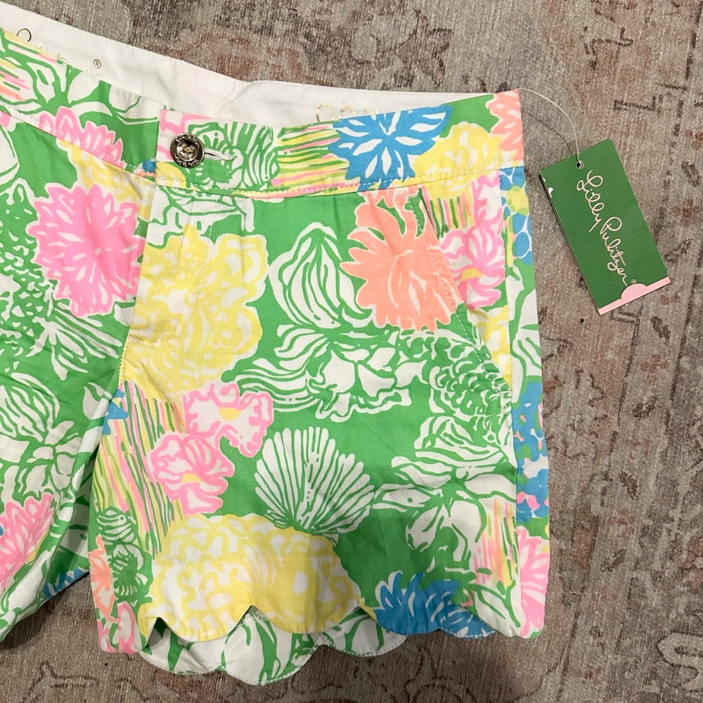 NWT Lilly Pulitzer Buttercup Shorts Hibiscus Stroll